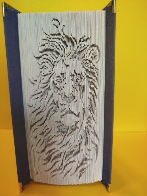 lion ( coupé plié)