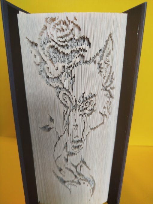 Loup et rose