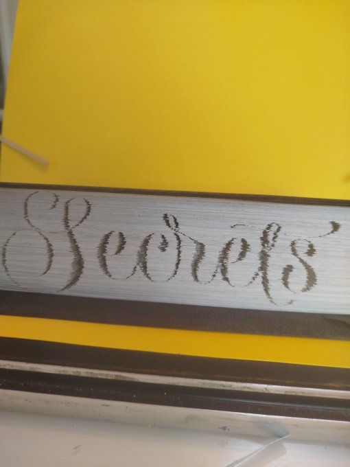 Messages SECRETS ( méthode coupé plié)