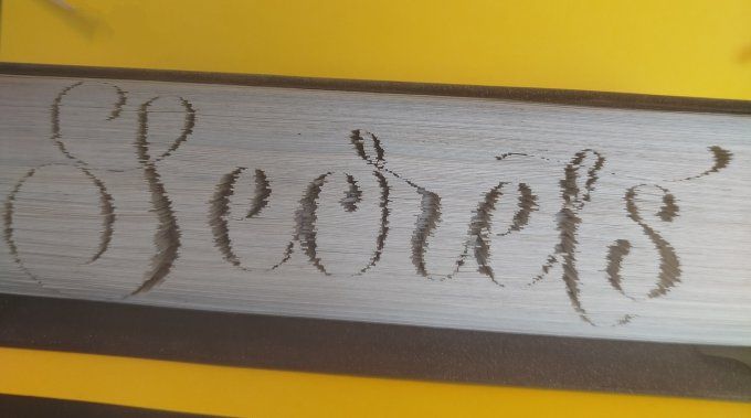 Message "SECRETS " ( méthode coupé plié)